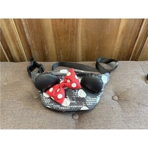 Loungefly Minnie Mouse Sequin Black and Red Polka Dot Bow Bag